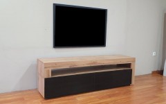 'Επιπλο TV MILANO 148-280 χρώμα δρυός - μαύρη λάκα 'Επιπλο TV MILANO 148-280 χρώμα δρυός - μαύρη λάκα